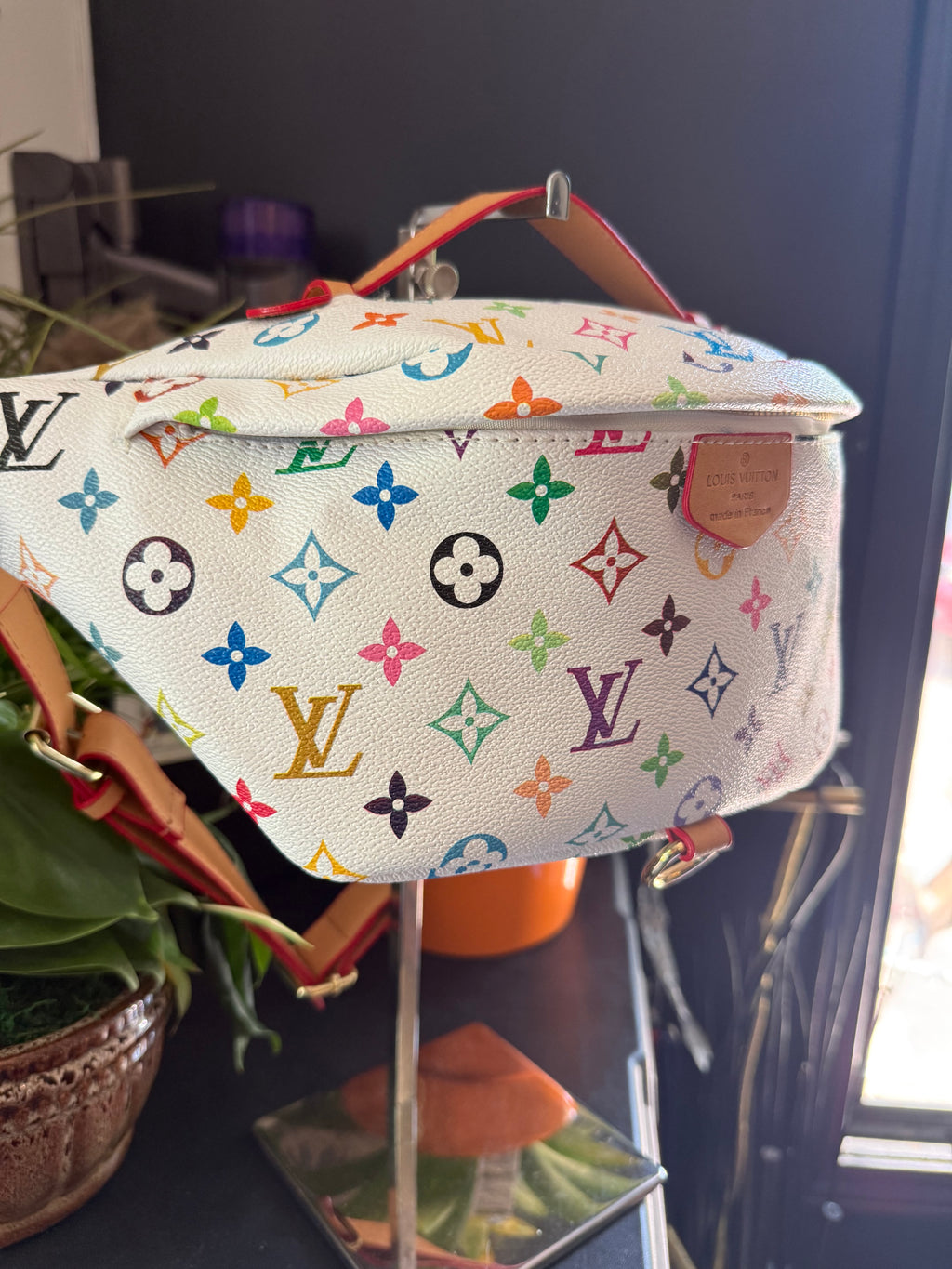 Lovely Vee Bumbag